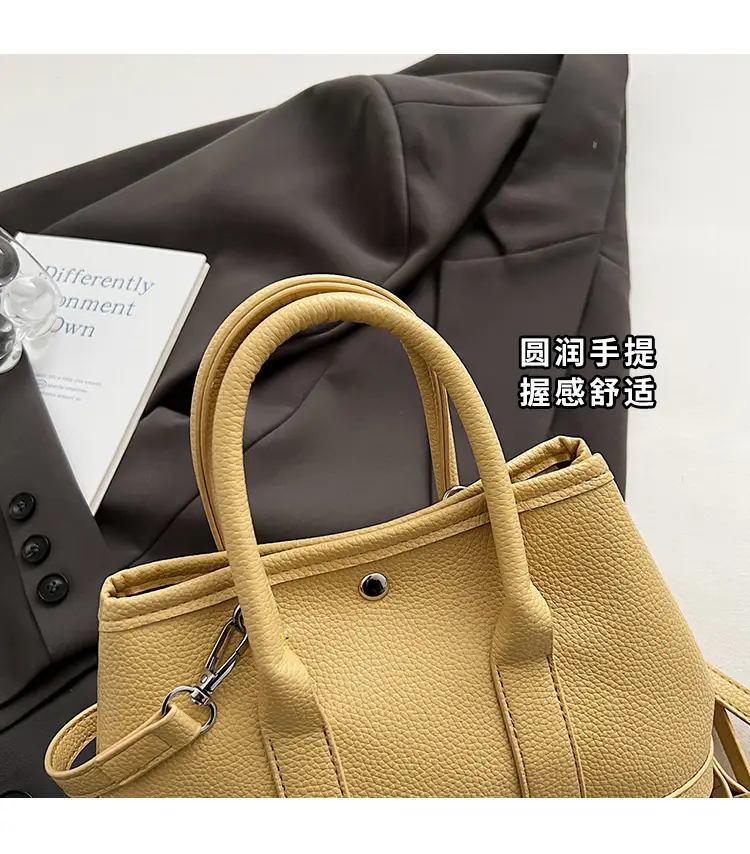 White Leather Hand-Carrying Bucket Bag for Women — feature 6