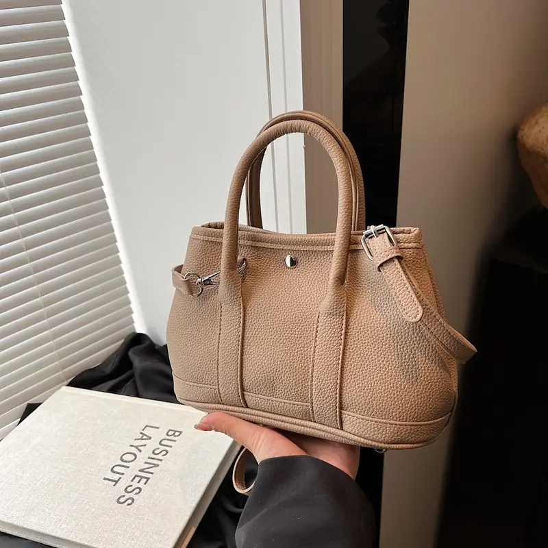 White Leather Hand-Carrying Bucket Bag for Women - Image 5
