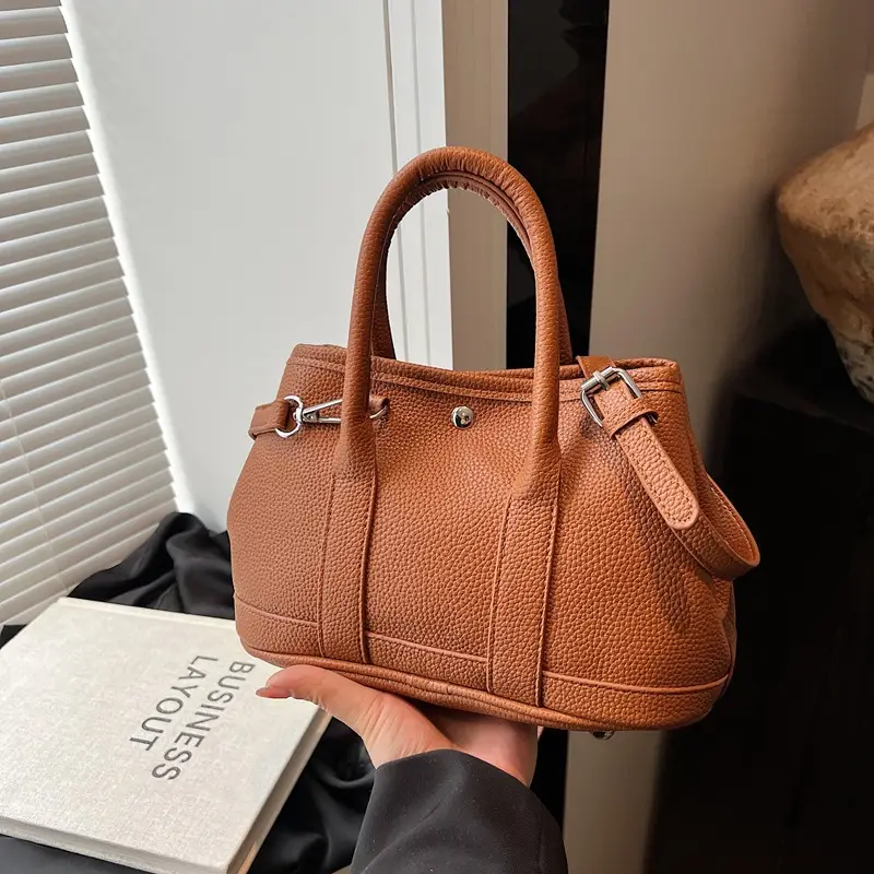 White Leather Hand-Carrying Bucket Bag for Women - Image 6