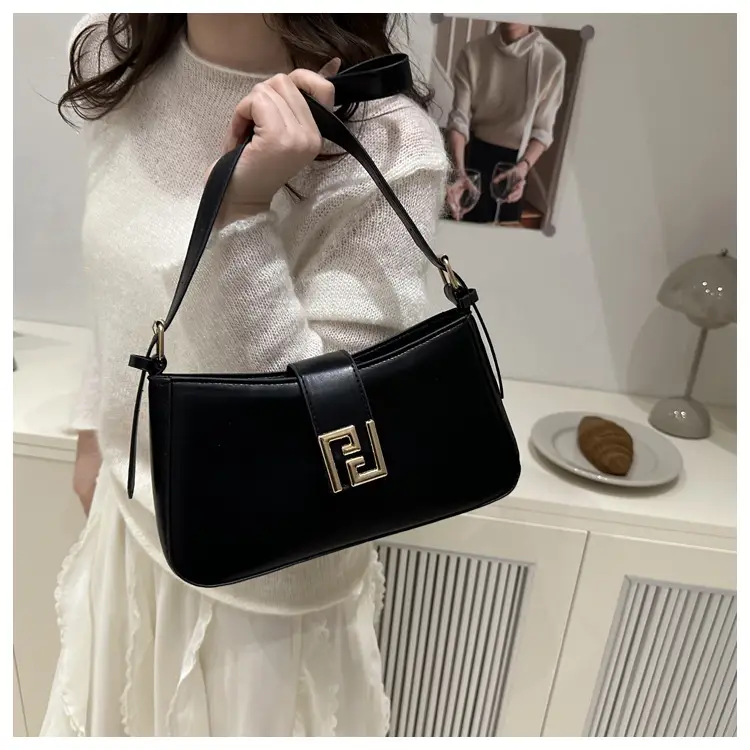 2025 Women's Tan Fendi Logo Shoulder Bag — feature 18