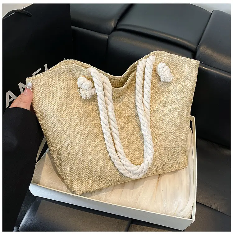 Straw Woven Shoulder Bag Large Capacity Women — feature 27
