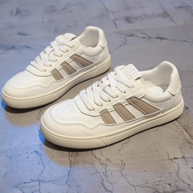 Women's 2025 New Spring Popular Leather Versatile Breathable Soft Sole Sports Shoes Flat Student White Shoes - Image 2
