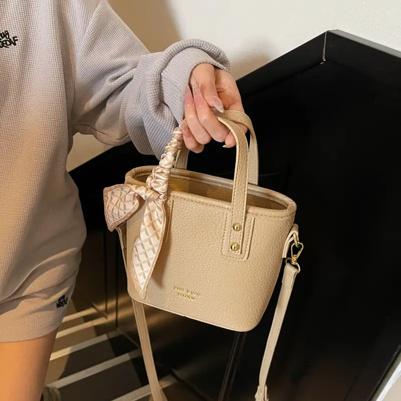 Pink Textured Shoulder Bag for Women 2025 - Image 8