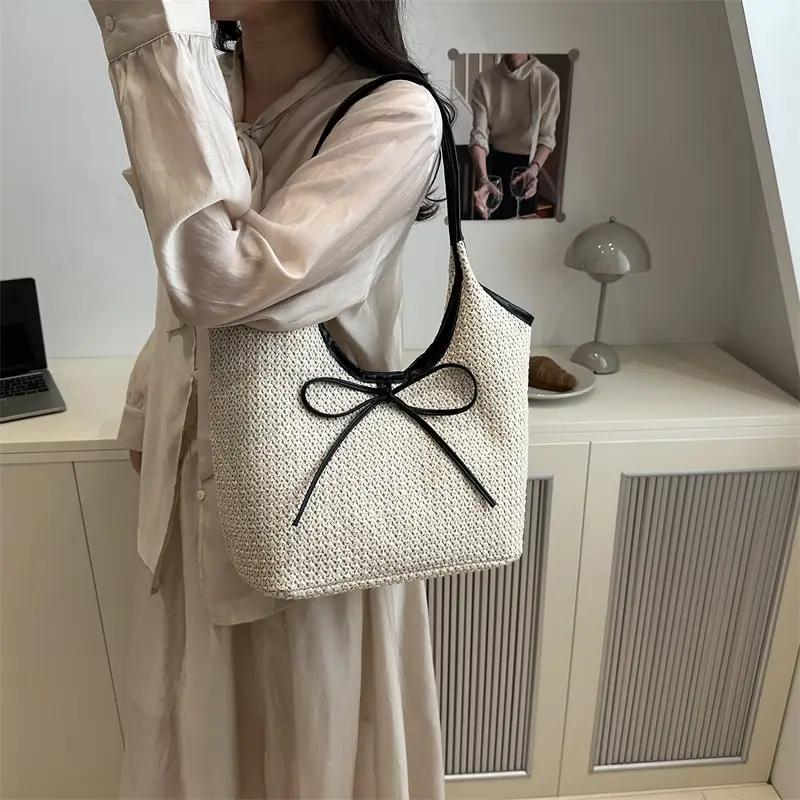Women Straw Bow Bag Large Capacity Casual Shoulder Bag - Image 4