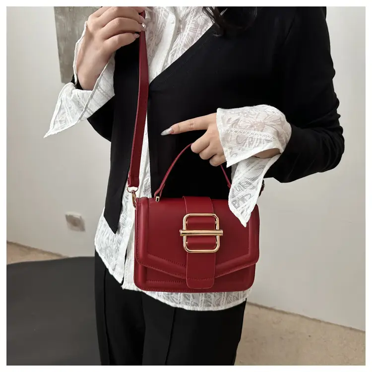 Red Magnetic Buckle Shoulder Bag for Women 2025 — feature 20