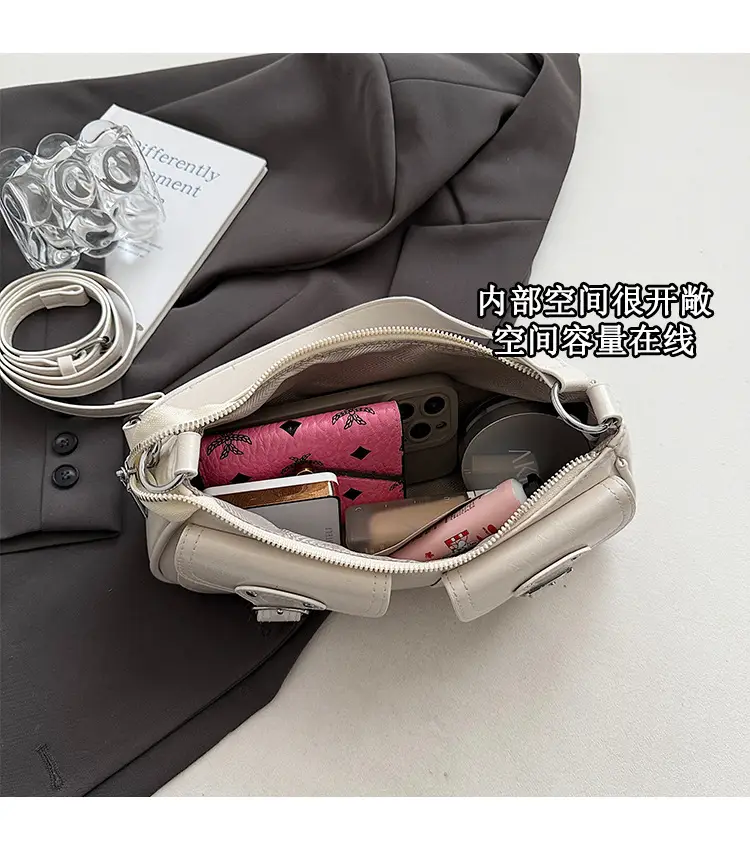Black Pleated Underarm Bag for Women 2025 — feature 7