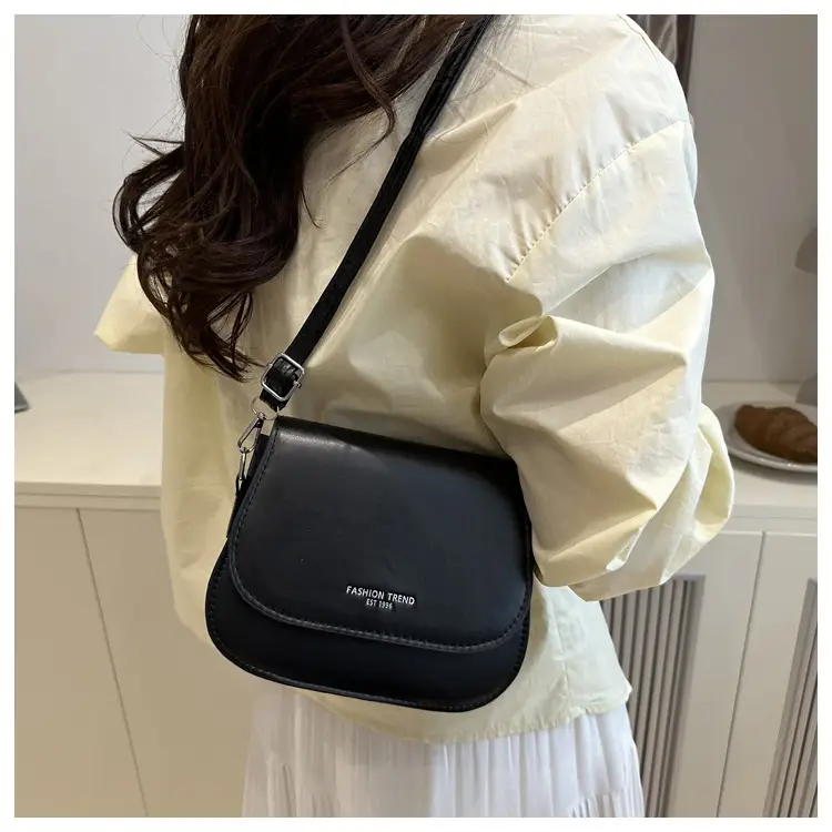 White Square Shoulder Bag for Women 2025 Summer — feature 9
