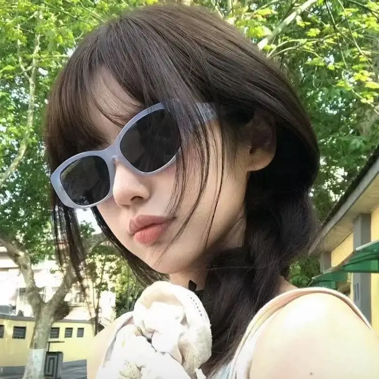 Korean Version Dopamine Blue Square Sunglasses for Women - Image 7