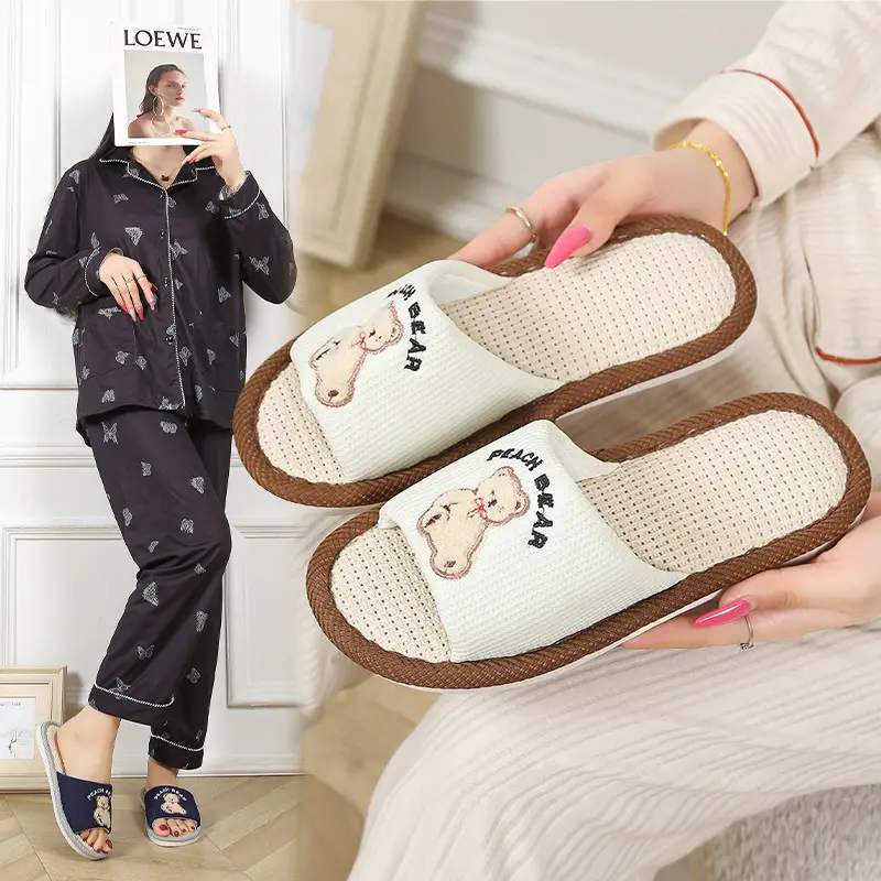 Summer Cartoon Linen Slippers for Men, Spring & Fall Home Indoor Non-Slip Four-Season Cute Bear Cotton and Linen Slippers for Women