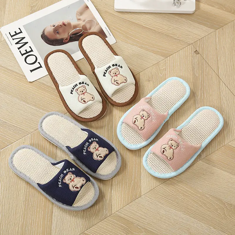 Summer Cartoon Linen Slippers for Men, Spring & Fall Home Indoor Non-Slip Four-Season Cute Bear Cotton and Linen Slippers for Women