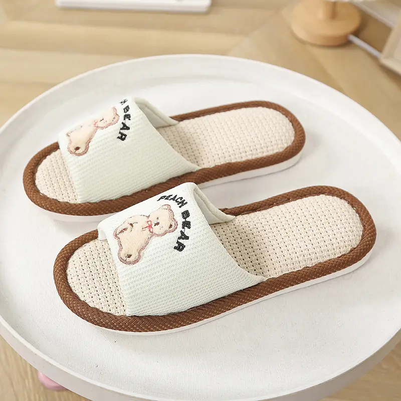 Summer Cartoon Linen Slippers for Men, Spring & Fall Home Indoor Non-Slip Four-Season Cute Bear Cotton and Linen Slippers for Women