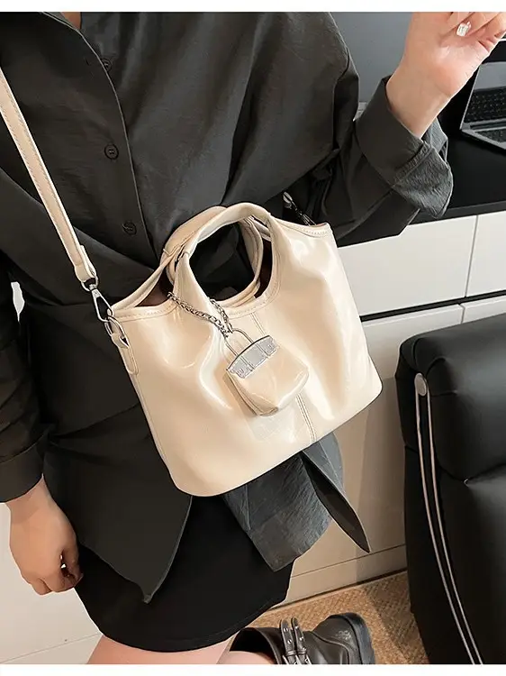 Black Crossbody Tote Bag with Chain for Women