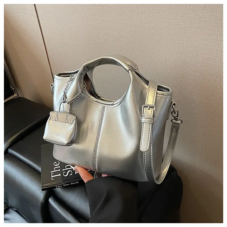 Black Crossbody Tote Bag with Chain for Women — feature 24