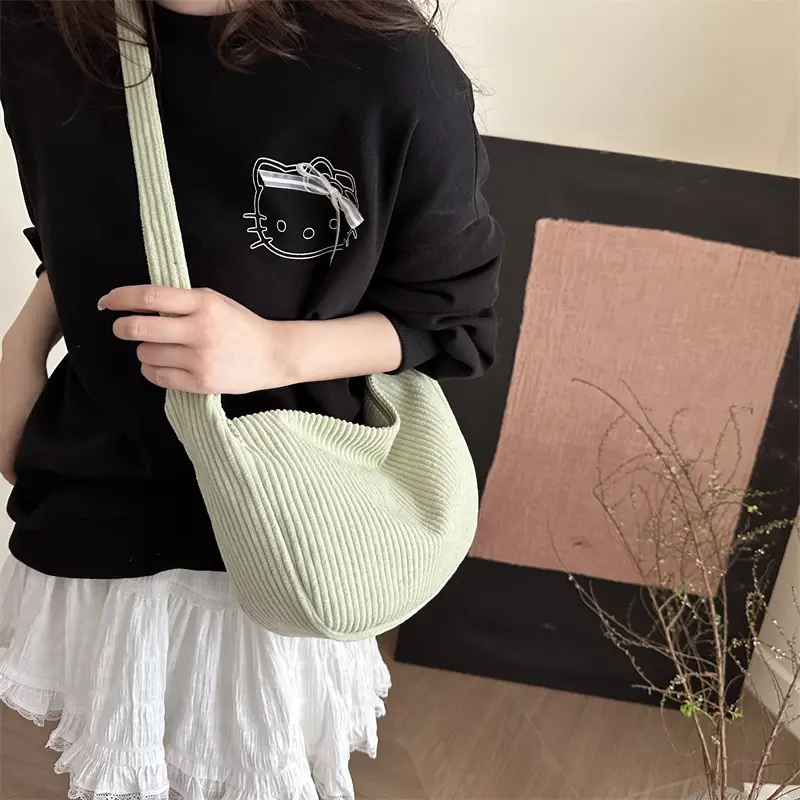 Women's Light Green Knitted Crossbody Bag with Artistic Chain — feature 15