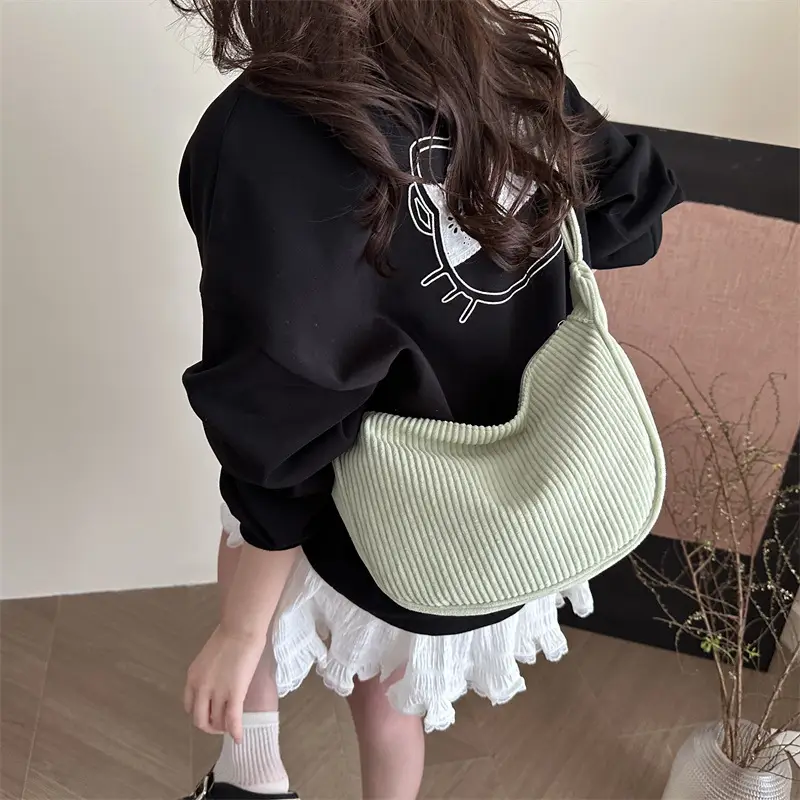 Women's Light Green Knitted Crossbody Bag with Artistic Chain — feature 17