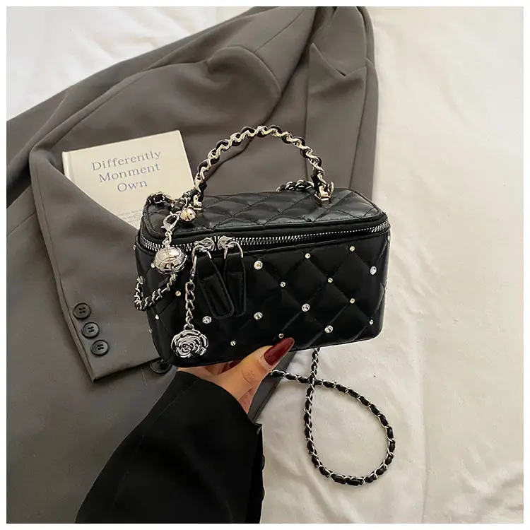 Trendy Gold Rhombic Crossbody Bag for Women — feature 29