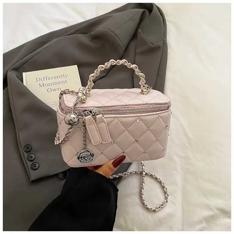 Trendy Gold Rhombic Crossbody Bag for Women — feature 30