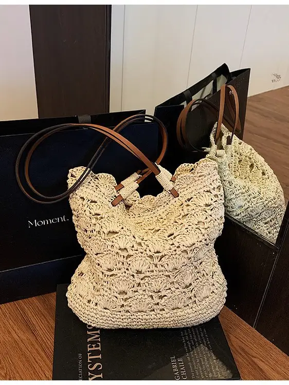 Handmade Woven Straw Bag for Women Holiday Beach Use - Image 6