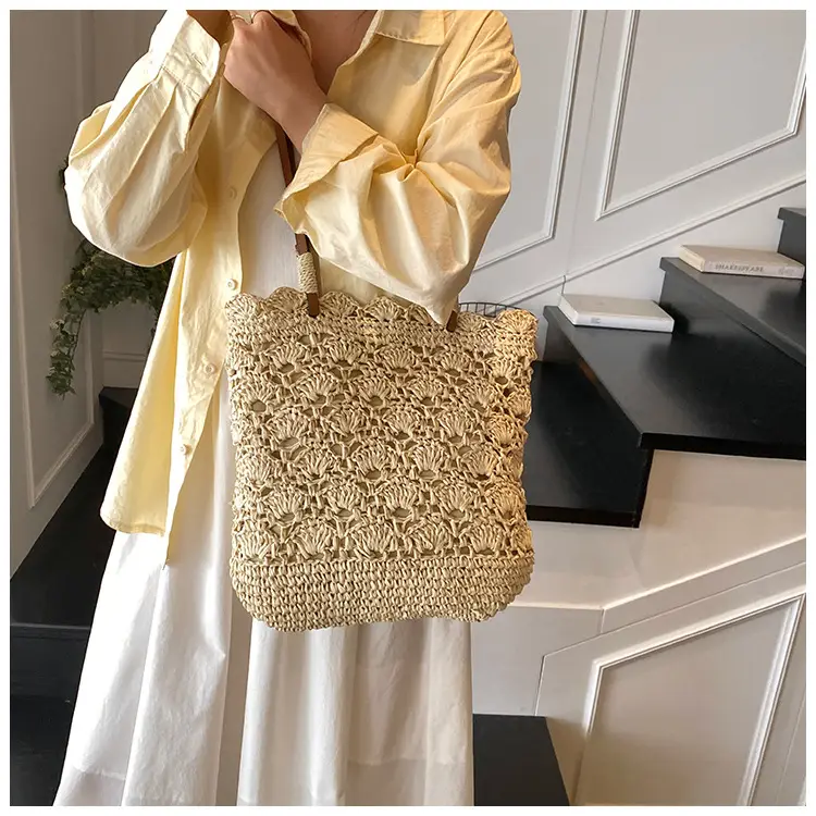 Handmade Woven Straw Bag for Women Holiday Beach Use — feature 10
