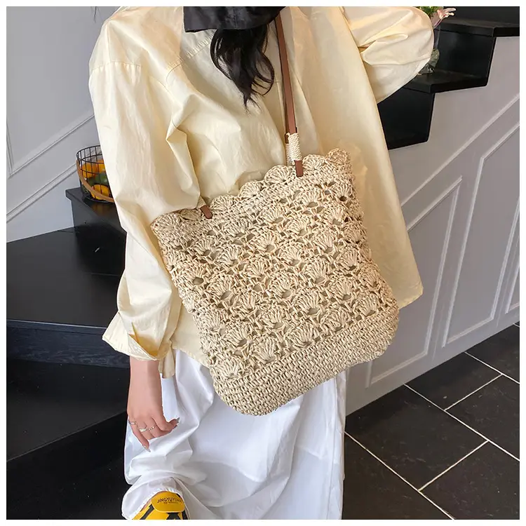 Handmade Woven Straw Bag for Women Holiday Beach Use — feature 12
