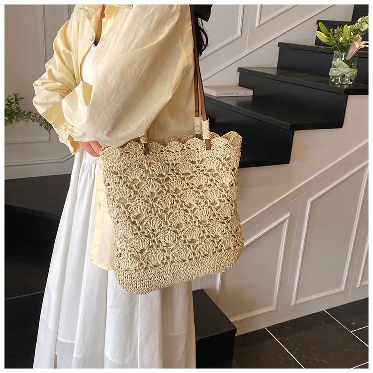 Handmade Woven Straw Bag for Women Holiday Beach Use — feature 13
