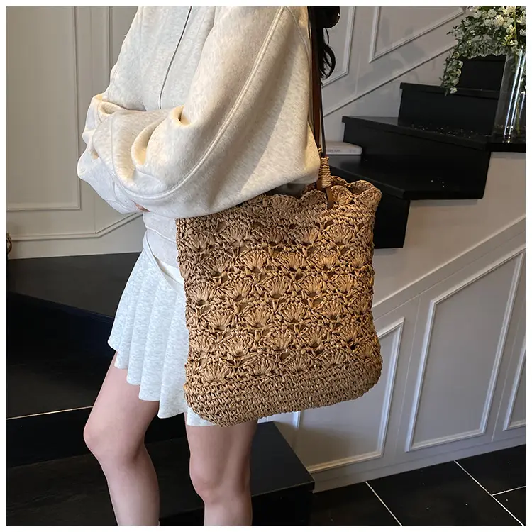 Handmade Woven Straw Bag for Women Holiday Beach Use — feature 16