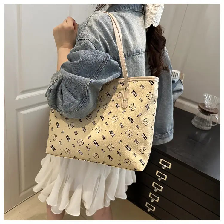 Large Capacity Printed Armpit Bag for Women — feature 11