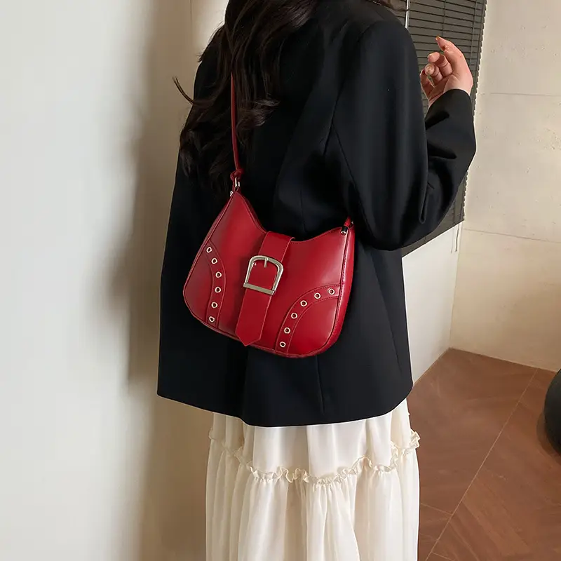 Black Korean Style Shoulder Bag with Crossbody Strap - Image 9
