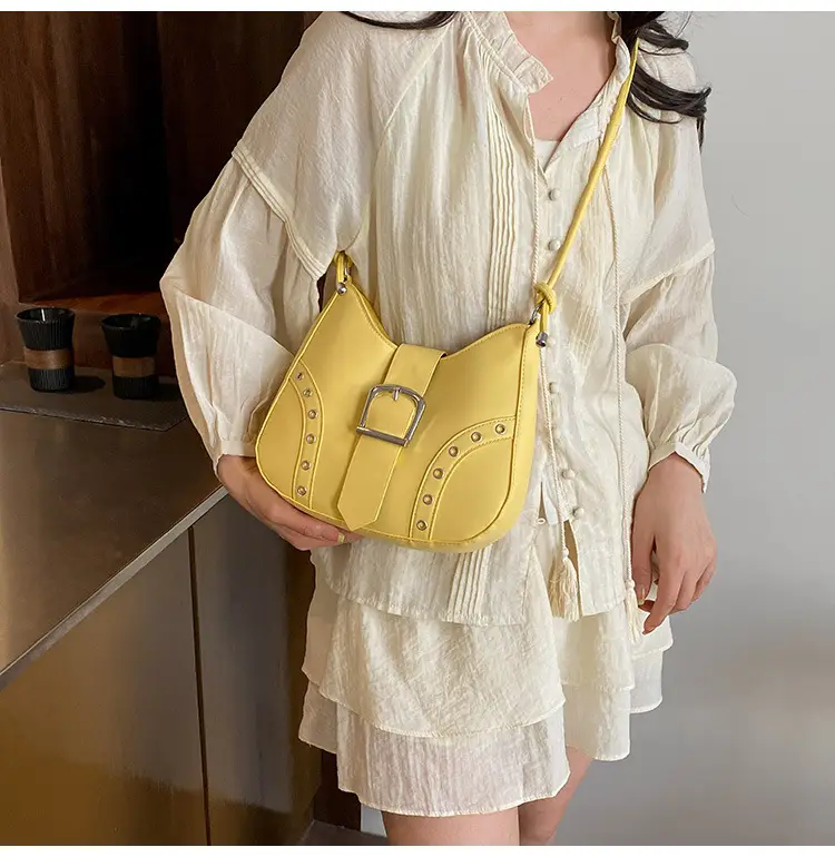 Black Korean Style Shoulder Bag with Crossbody Strap — feature 13