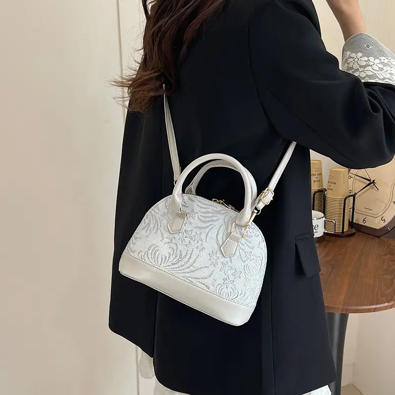 Women Embroidered Red White Shell Handbag 2025 - Image 8