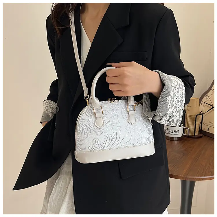 Women Embroidered Red White Shell Handbag 2025 β feature 20