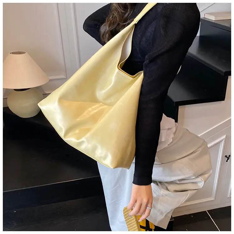 2025 New Maillard Tote Bag Large Capacity Stylish Shoulder Bag — feature 19