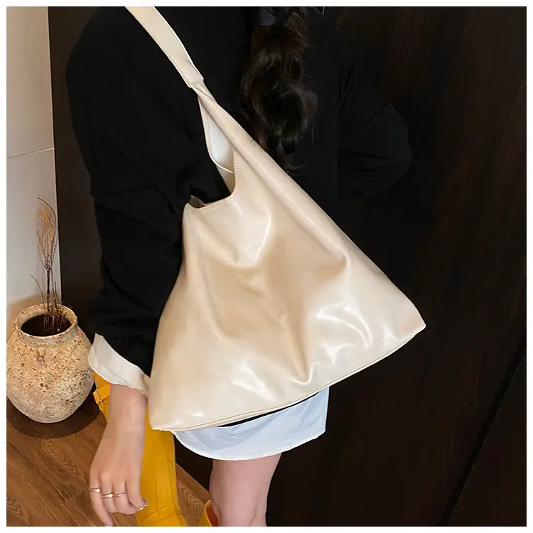 2025 New Maillard Tote Bag Large Capacity Stylish Shoulder Bag — feature 21