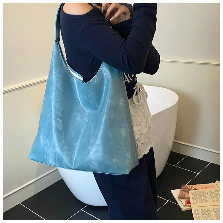 2025 New Maillard Tote Bag Large Capacity Stylish Shoulder Bag — feature 24