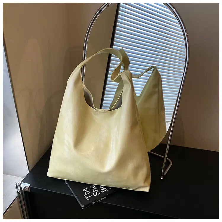 2025 New Maillard Tote Bag Large Capacity Stylish Shoulder Bag — feature 28