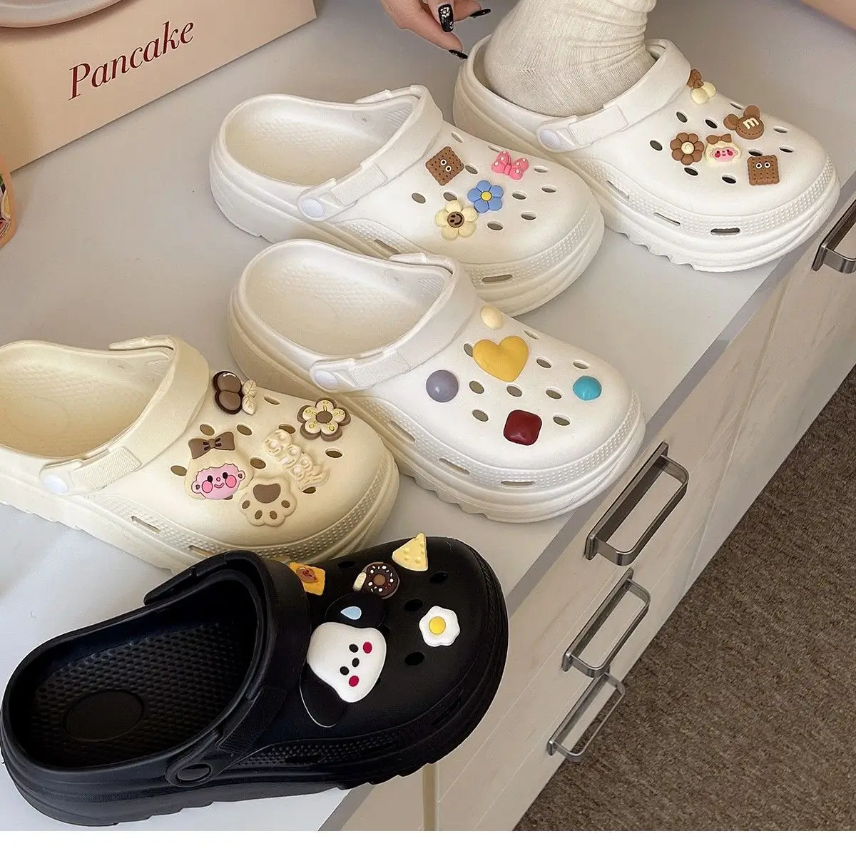 Women's Cartoon Croc Sandals White 2025 Summer Anti-Slip — feature 29