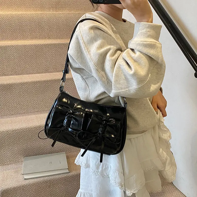Feminine Silver Crossbody Bag Large Capacity Summer Fashion - Image 8