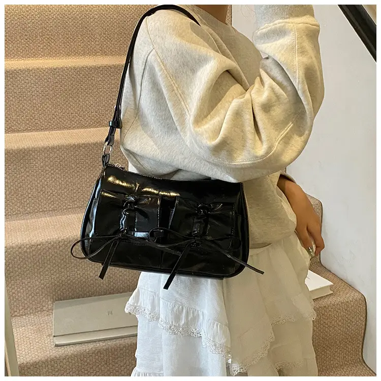 Feminine Silver Crossbody Bag Large Capacity Summer Fashion — feature 18