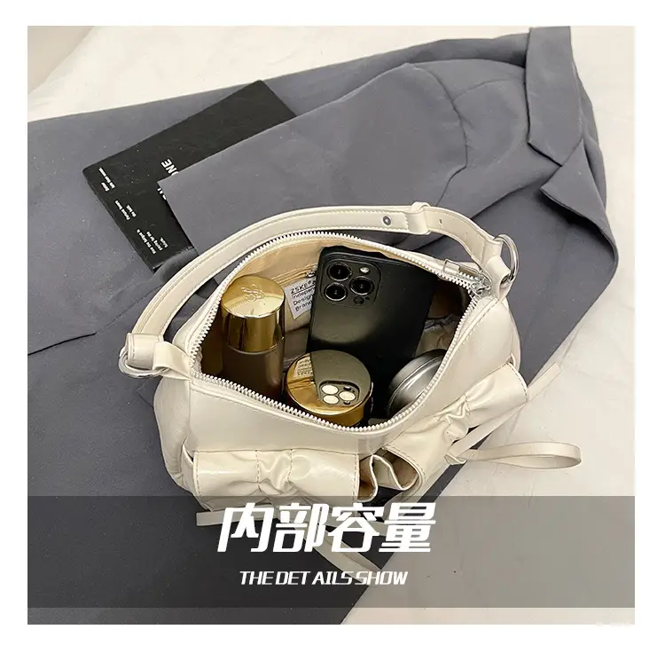 Feminine Silver Crossbody Bag Large Capacity Summer Fashion — feature 5