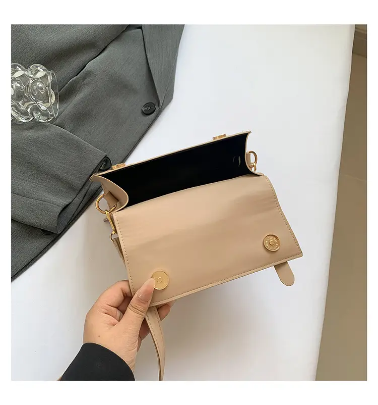 Trendy Silver Square Shoulder Bag for Women — feature 27