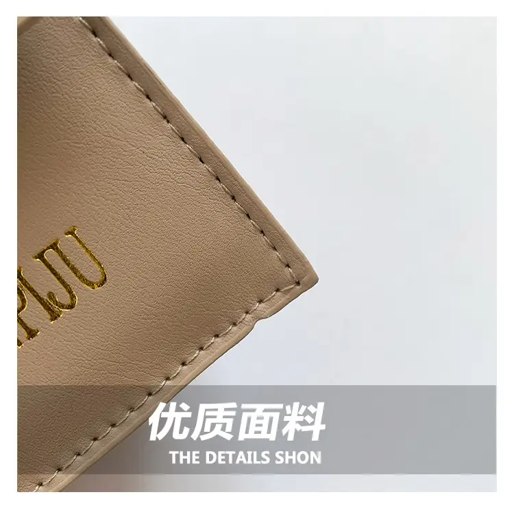 Trendy Silver Square Shoulder Bag for Women — feature 5