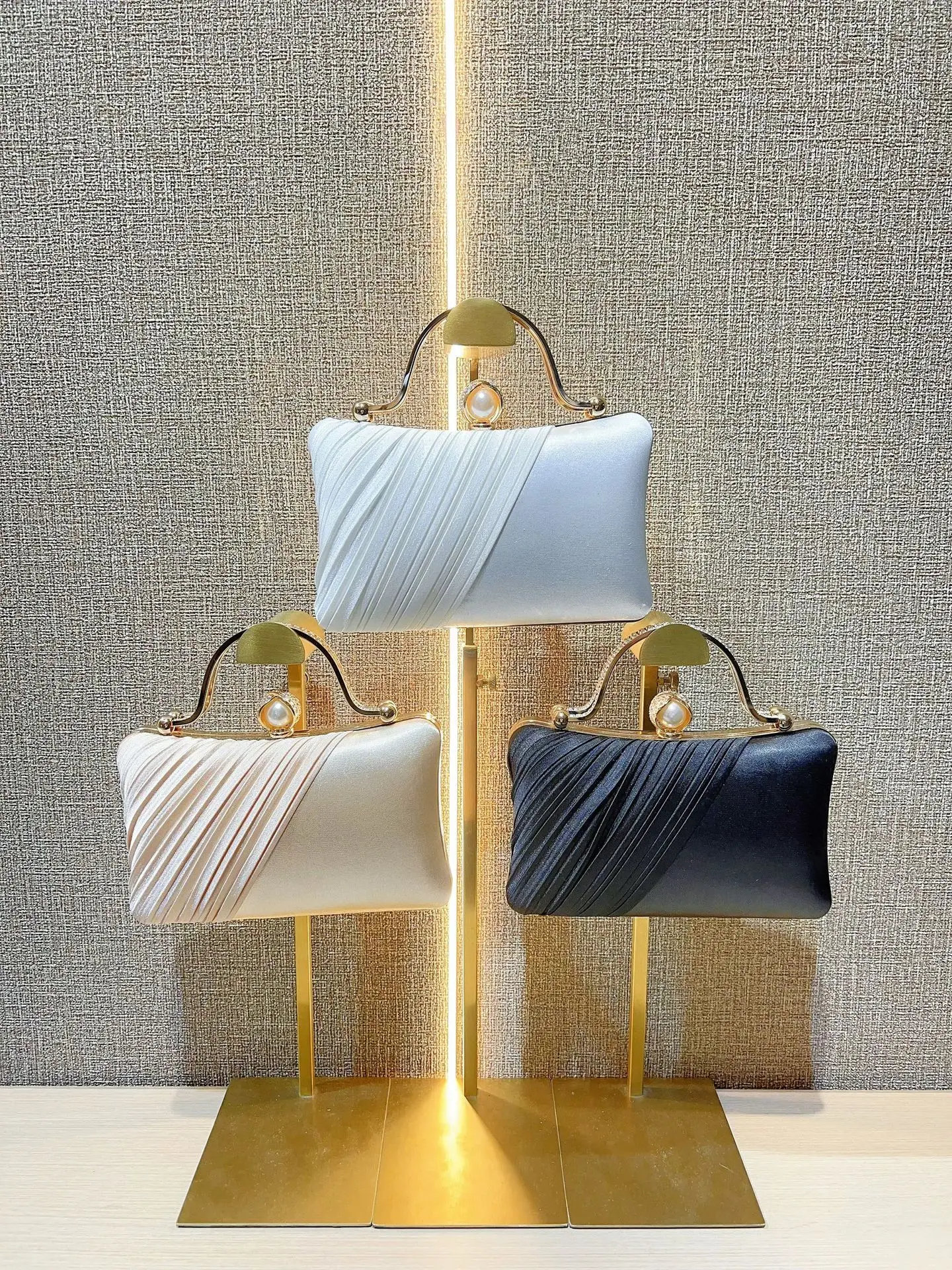 White Ribbon Celebrity Clutch Bag for Women - Image 7