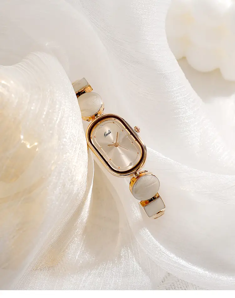 Goldie Irregular Oval Quartz Watch for Women — feature 13