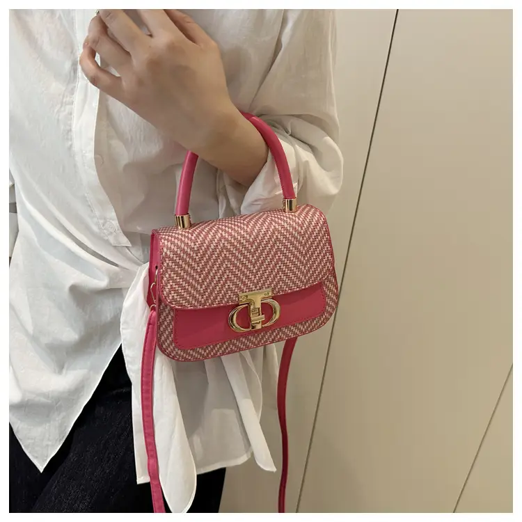 Retro Printed Crossbody Bag Black 2025 — feature 16