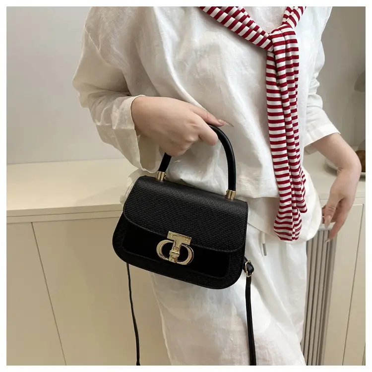 Retro Printed Crossbody Bag Black 2025 — feature 18