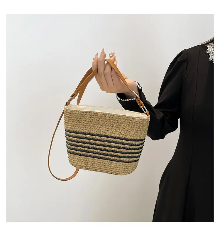 Women Straw Bucket Bag Large Capacity Shoulder Crossbody — feature 10