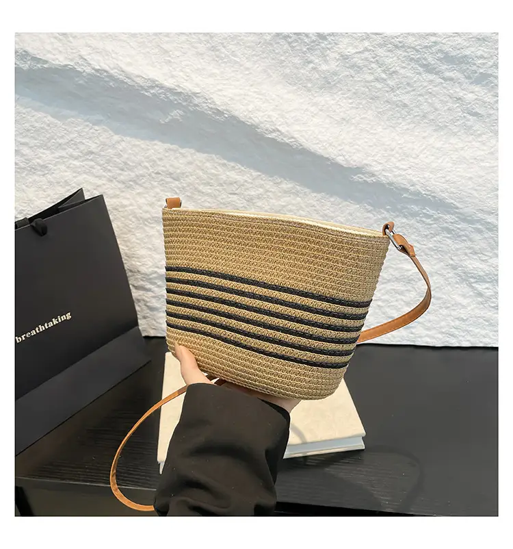 Women Straw Bucket Bag Large Capacity Shoulder Crossbody — feature 24