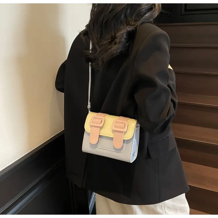Women's Beige Crossbody Bag Summer 2025 — feature 8