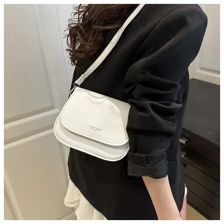 Cute Pink Square Shoulder Bag for Women 2025 — feature 17