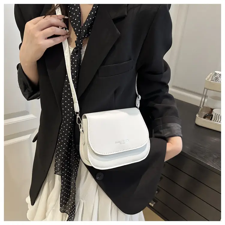 Cute Pink Square Shoulder Bag for Women 2025 — feature 18